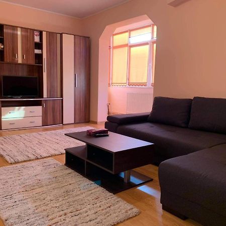 Vlad'S Apartment Тиргу-Муреш Екстер'єр фото