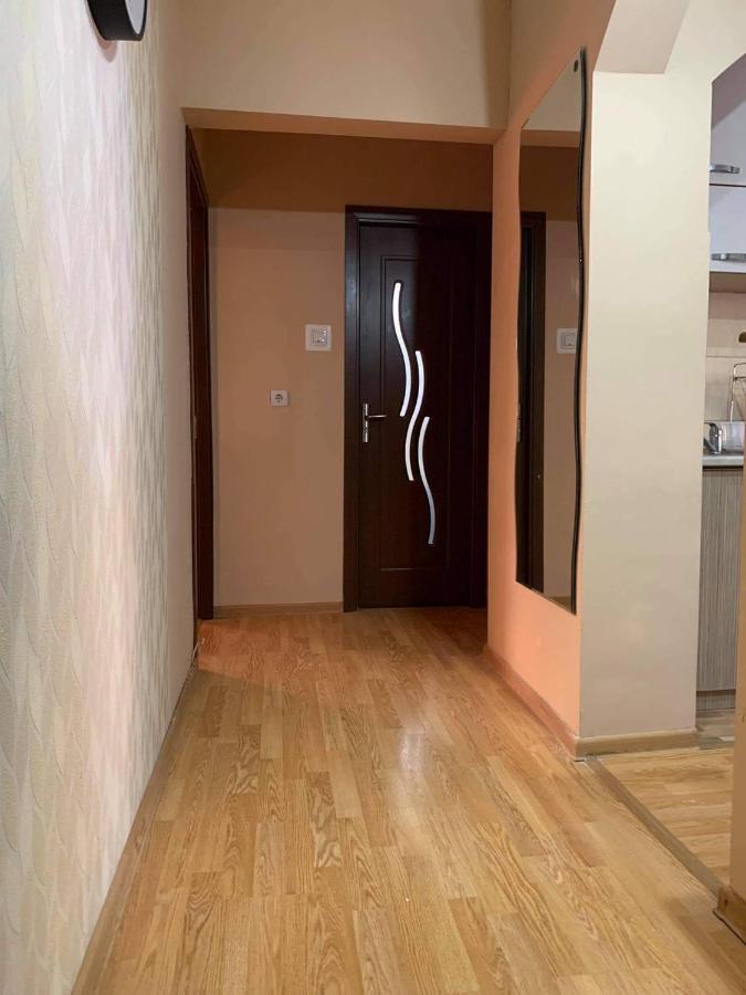 Vlad'S Apartment Тиргу-Муреш Екстер'єр фото